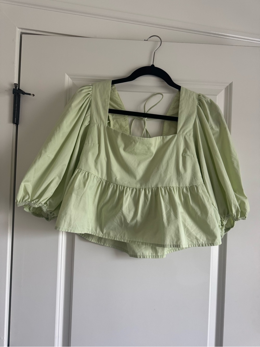 Abercrombie & Fitch Light Green Puff-Sleeve Square-Neck Top